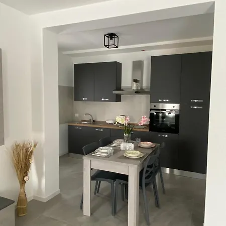 Apartament House Of Flowers